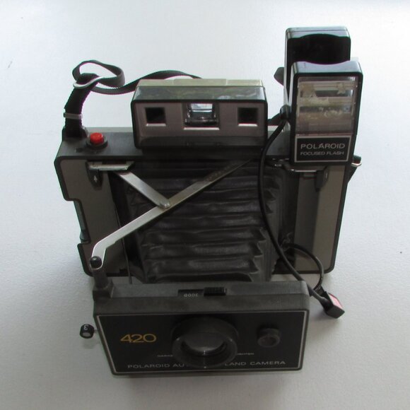 Vintage Polaroid 420 Land Camera - Picture 7 of 13